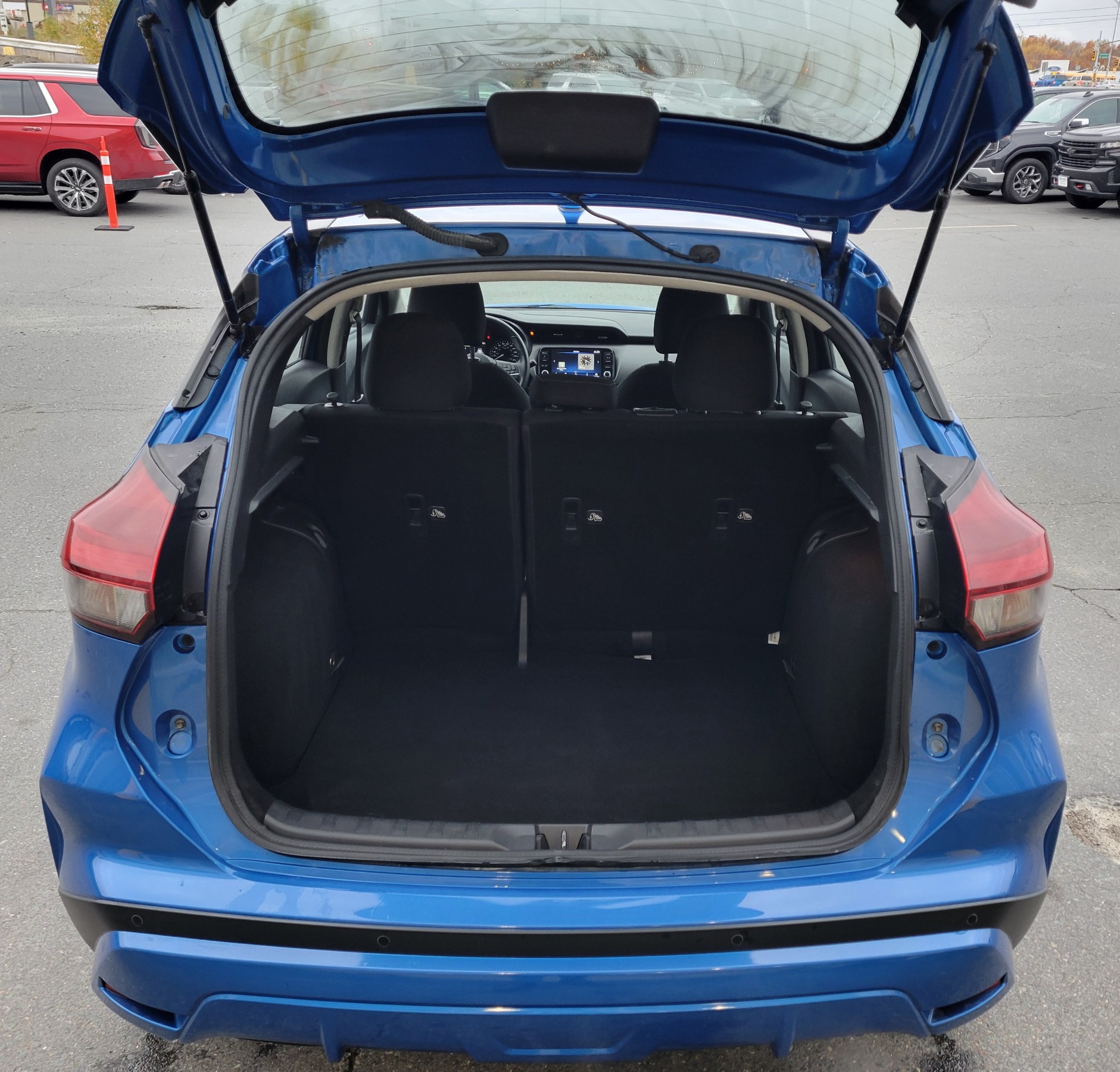 Car Image 6
